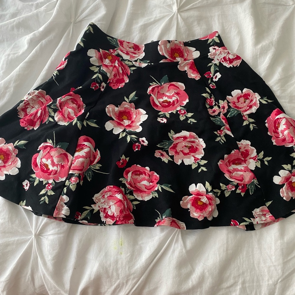 Floral Mini Skirt with Zipper